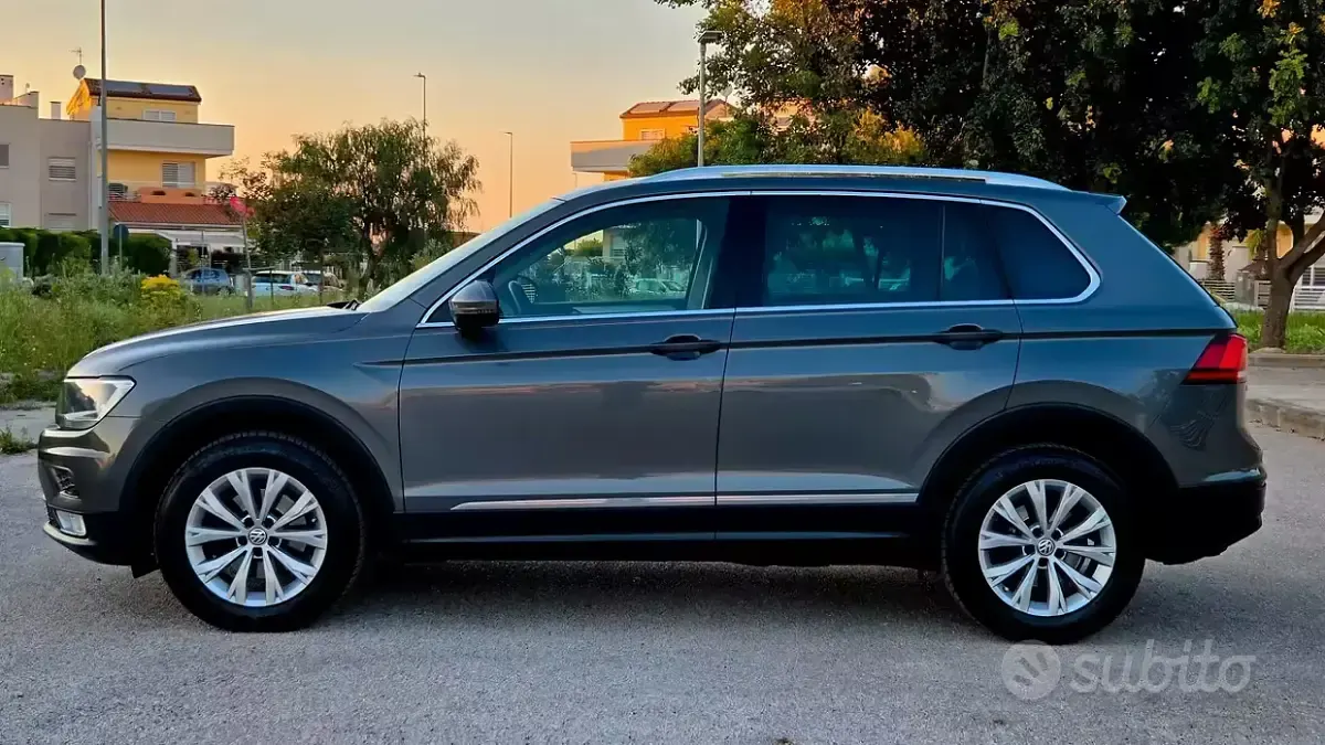 Usata VW Tiguan 150 CV (110 kW) 2017 Grigio SUV