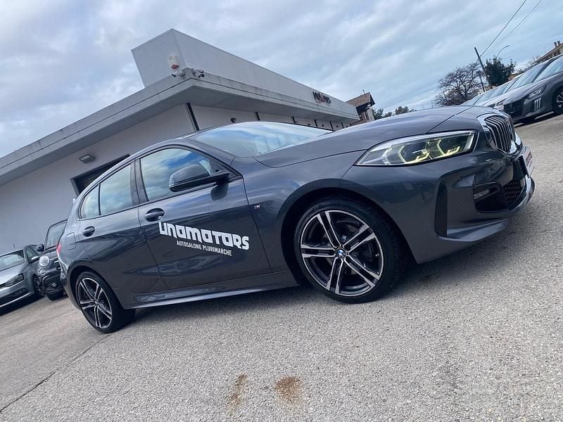 Usata BMW 116 M Sport 116 CV (85 kW) 2020 Grigio Utilitaria
