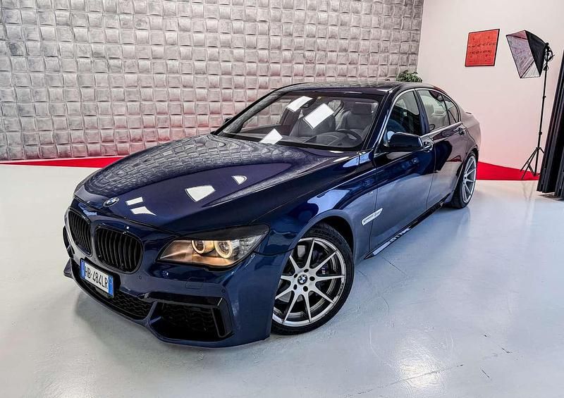 Usata BMW 750 M Sport 408 CV (300 kW) 2010 Blu/azzurro Berlina