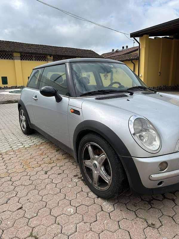 Usata Mini Cooper 116 CV (85 kW) 2002 Utilitaria