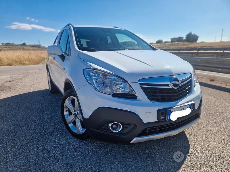 Bianco Usata 2013 Opel Mokka Cosmo SUV | 8498 € (Buon prezzo) - Immagine 1/4