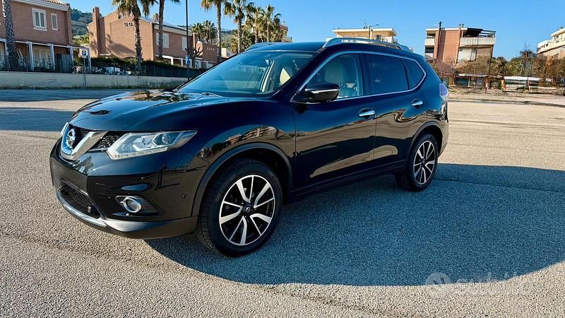 Usata Nissan X-Trail Tekna 131 CV (96 kW) 2016 Nero SUV
