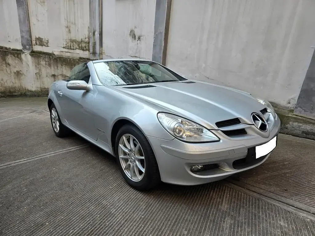 Usata Mercedes SLK200 163 CV (119 kW) 2007 Argento Cabrio
