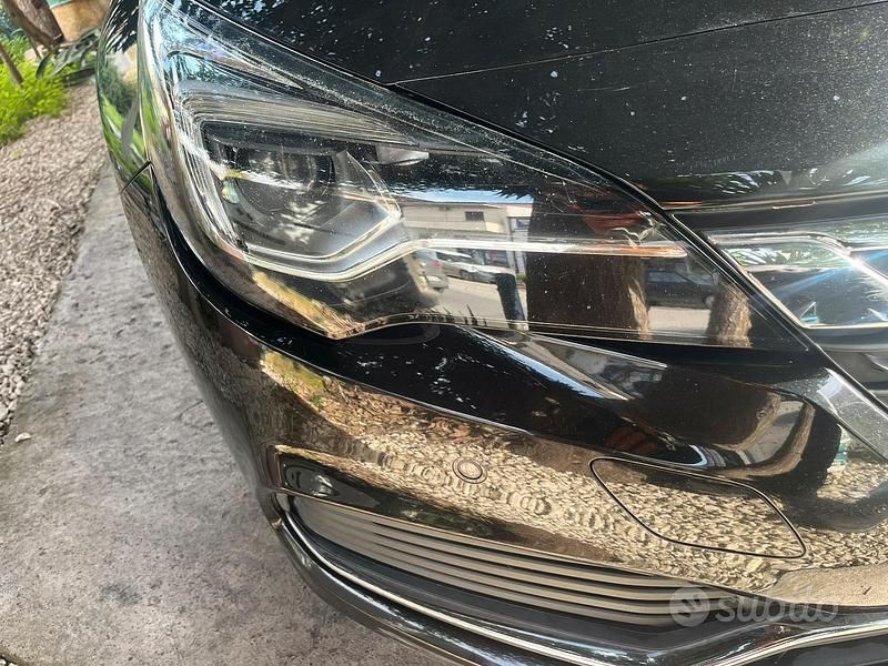 Nero Usata 2017 Opel Astra Dynamic Berlina | 10.490 € (Molto cara) - Immagine 1/4