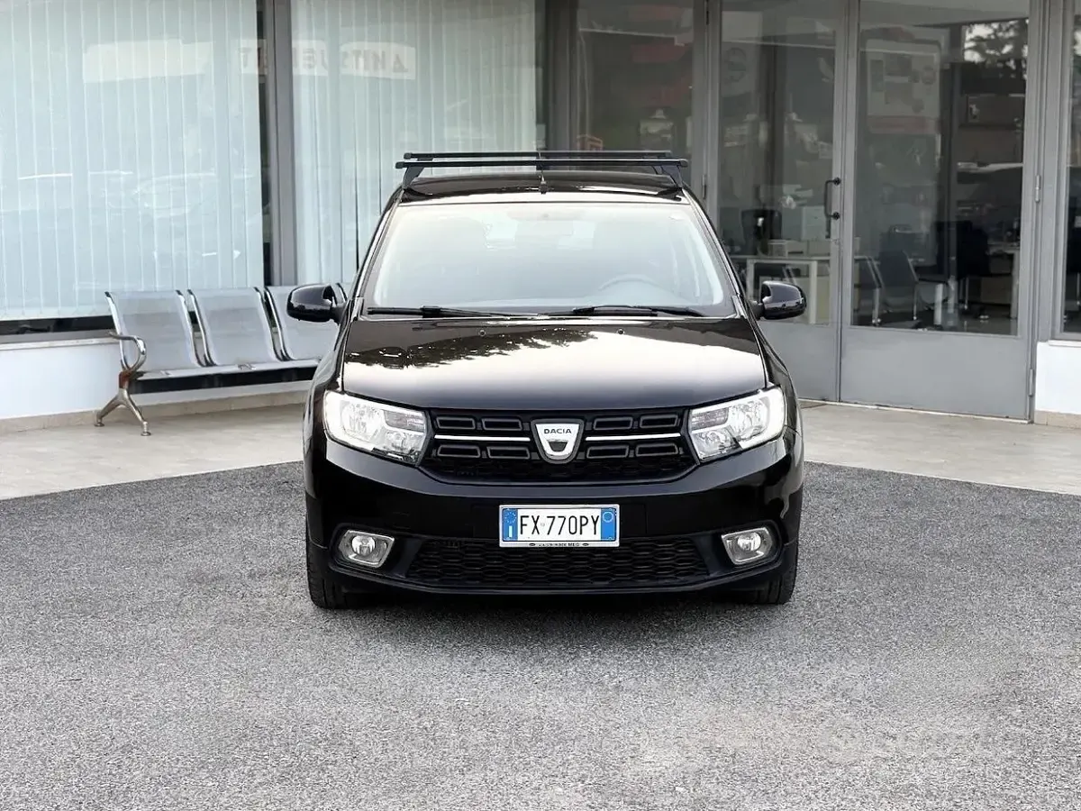 Usata Dacia Sandero 90 CV (66 kW) 2019 Nero Berlina