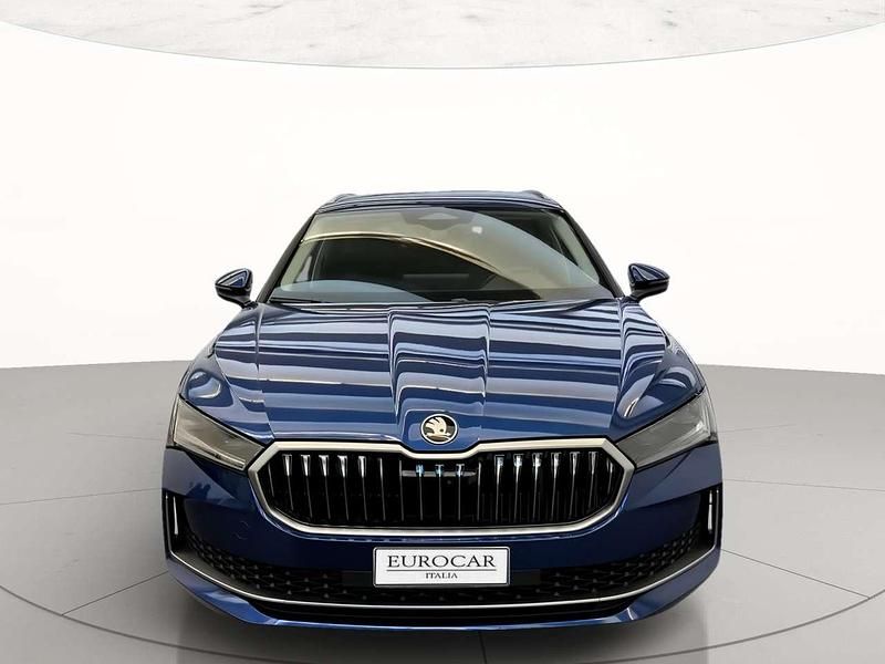 Usata Skoda Superb Style 150 CV (110 kW) 2024 Blu cobalto metallizzato Station wagon