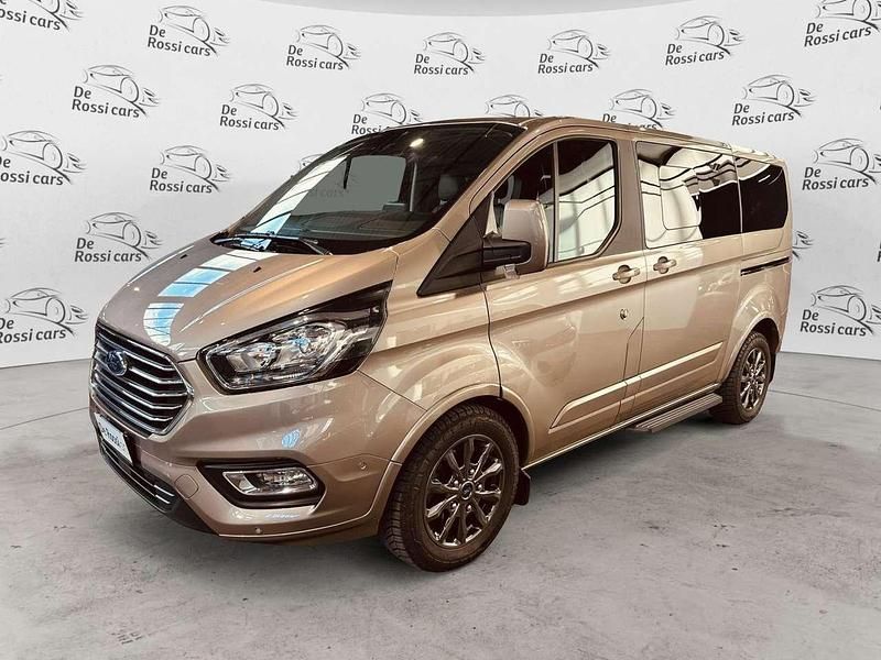 Usata Ford Tourneo Titanium 131 CV (96 kW) 2022 Bronzo Monovolume