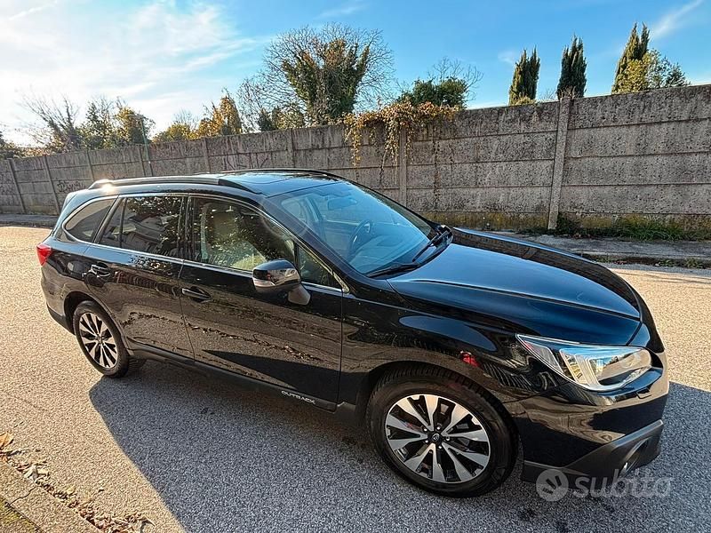 Nero Usata 2016 Subaru Outback Station wagon | 11.500 € (Buon prezzo) - Immagine 1/4
