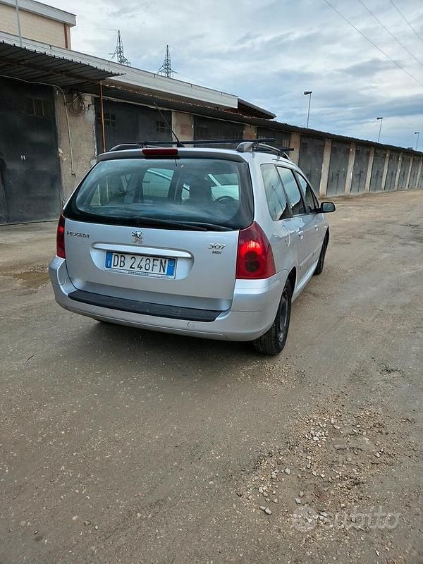 Usata Peugeot 307 88 CV (64 kW) 2010 Grigio Station wagon