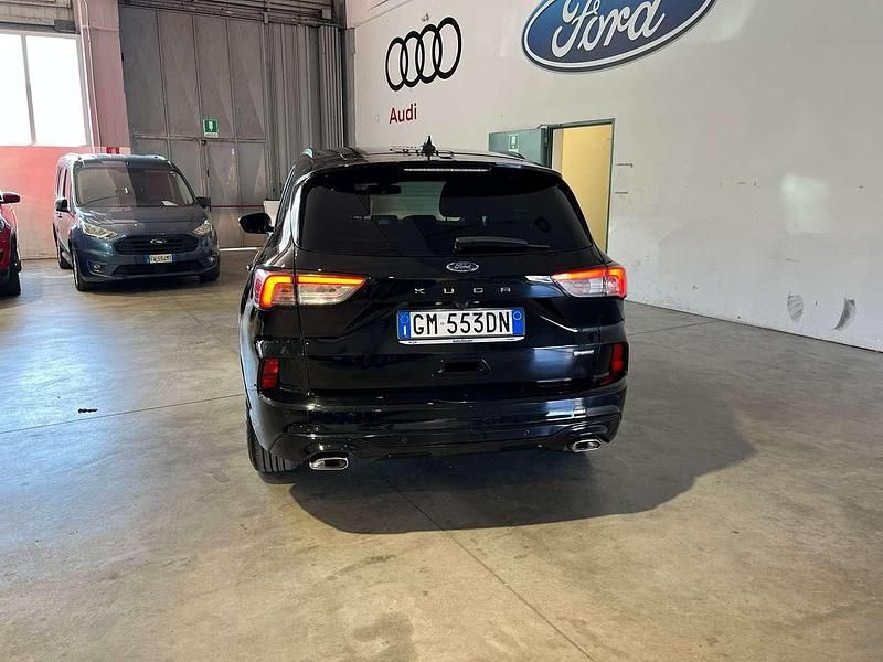 Begagnad Ford Kuga ST-Line 152 HK (111 kW) 2023 Svart SUV