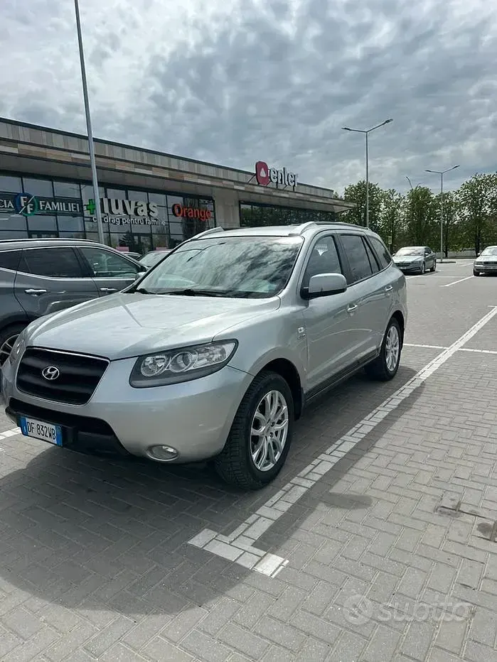 Usata Hyundai Santa Fe 155 CV (114 kW) 2007 Grigio SUV