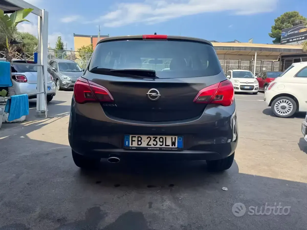 Usata Opel Corsa Cosmo 90 CV (66 kW) 2016 Grigio Utilitaria