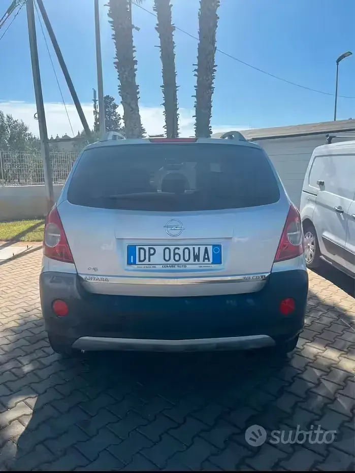Usata Opel Antara 150 CV (110 kW) 2008 Grigio SUV