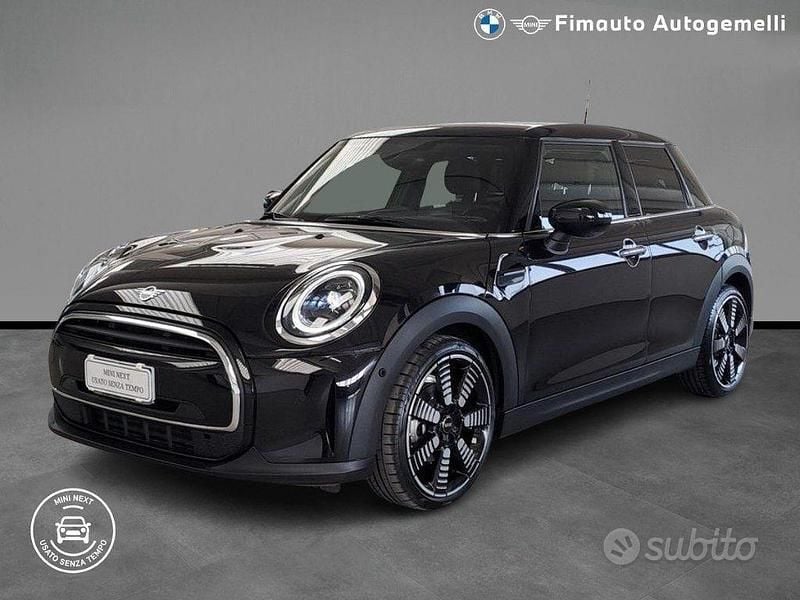 Usata Mini Cooper Classic 136 CV (100 kW) 2021 Nero Utilitaria