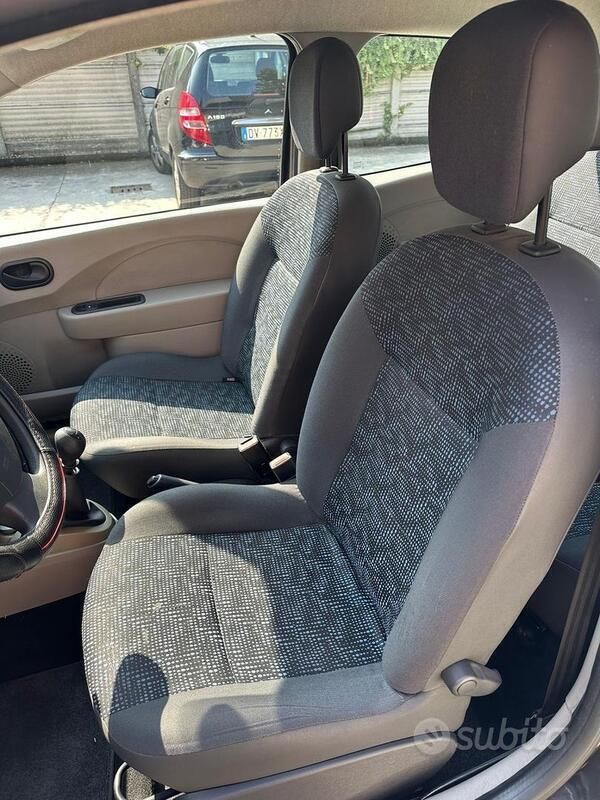 Usata Renault Twingo 75 CV (55 kW) 2010 Nero Utilitaria