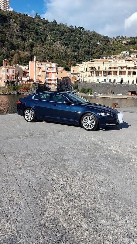 Usata Jaguar XF 190 CV (139 kW) 2012 Blu Berlina