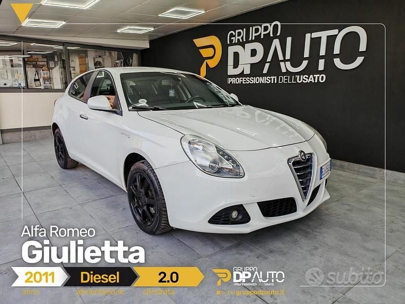 Usata Alfa Romeo Giulietta Distinctive 140 CV (102 kW) 2011 Bianco Utilitaria