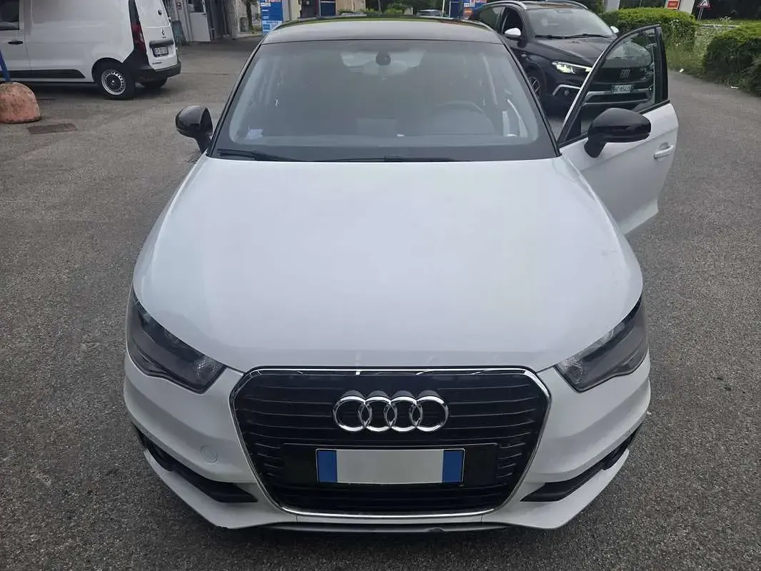Usata Audi A1 Sportback Attraction 90 CV (66 kW) 2014 Bianco Utilitaria