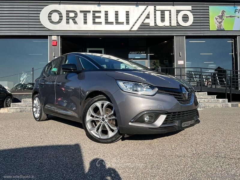 Usata Renault Scénic IV 110 CV (80 kW) 2018 Grigio Monovolume