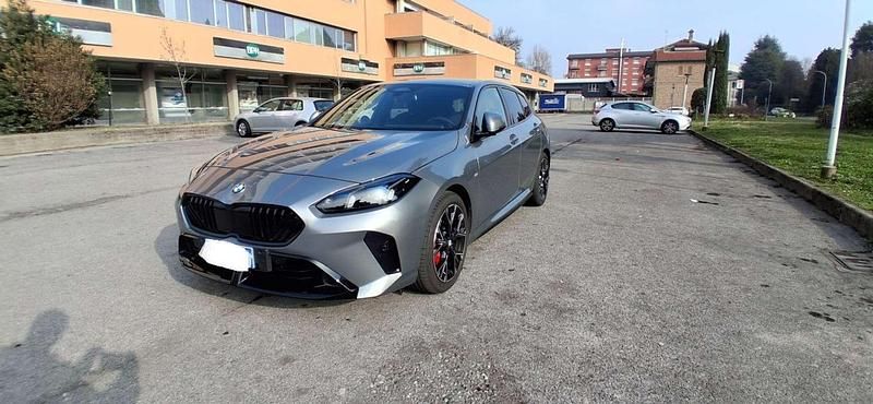 Usata BMW 120 M Sport 170 CV (125 kW) 2025 Grigio Utilitaria