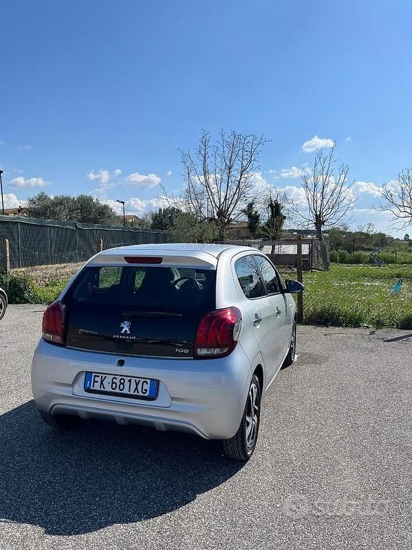 Usata Peugeot 108 Allure 69 CV (50 kW) 2017 Grigio Utilitaria