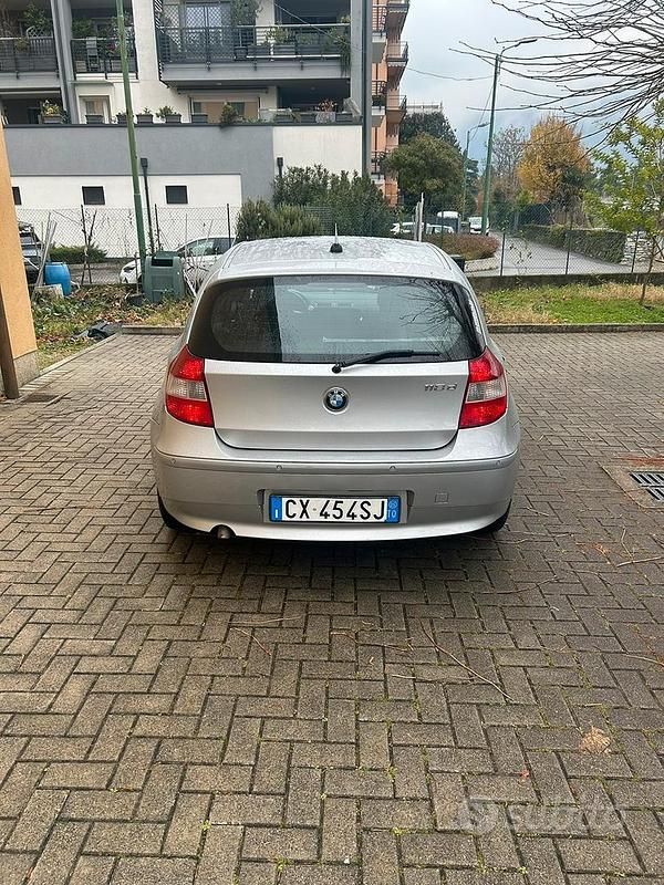 Gebraucht BMW 118 122 PS (89 kW) 2005 Kleinwagen