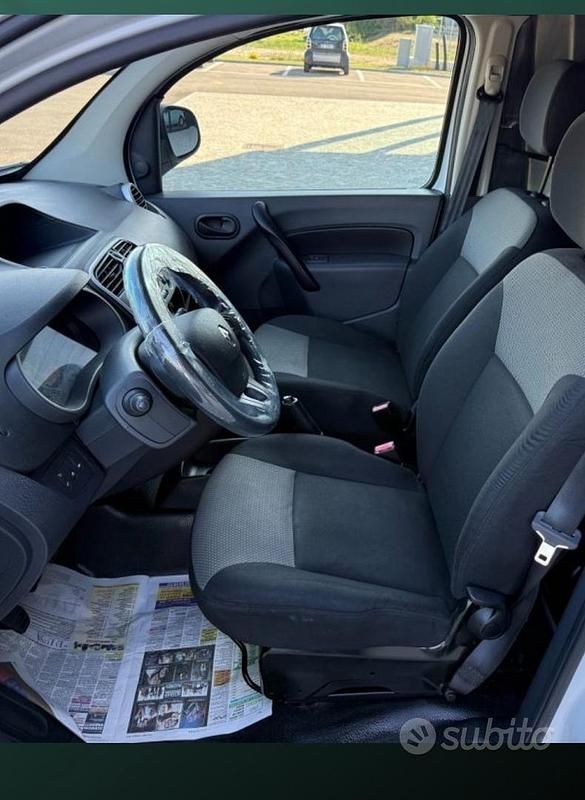 Usata Renault Kangoo 90 CV (66 kW) 2020 Bianco Monovolume