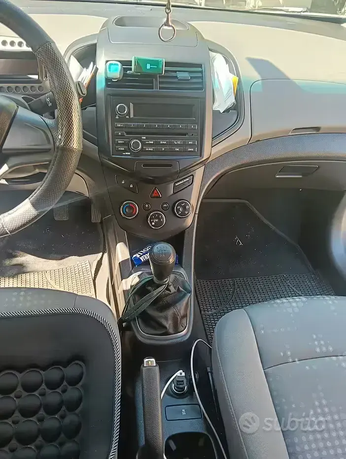 Usata Chevrolet Aveo 86 CV (63 kW) 2012 Bianco Utilitaria