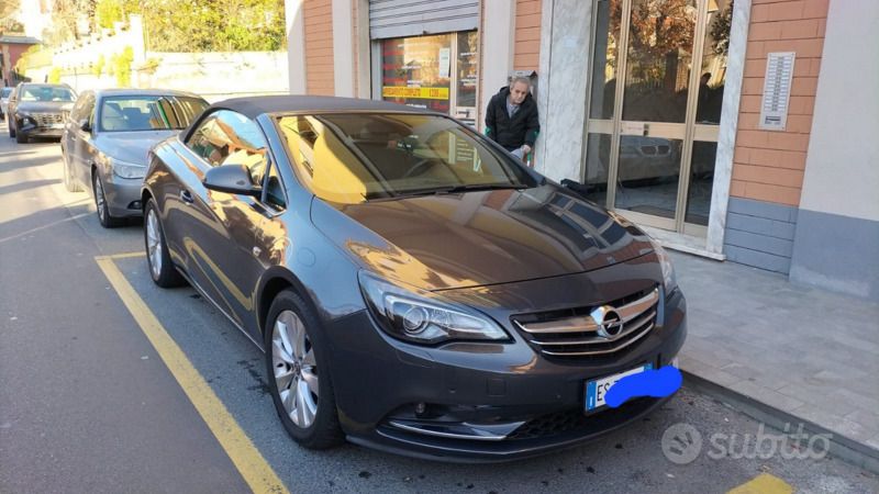 Usata 2013 Opel Cascada Cabrio | 15.000 € - Immagine 1/4
