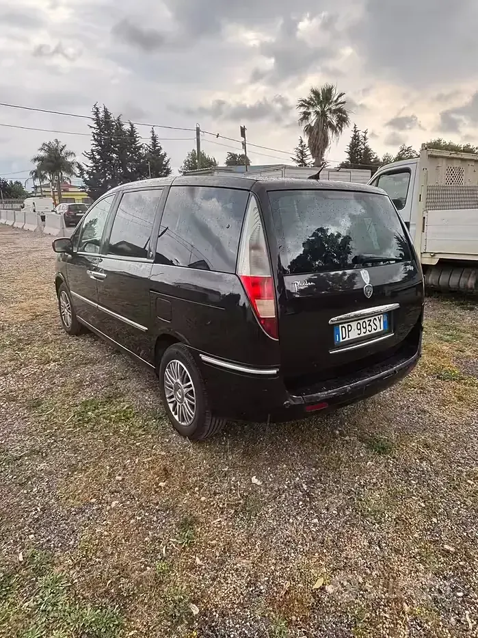 Usata Lancia Phedra 170 CV (125 kW) 2008 Monovolume