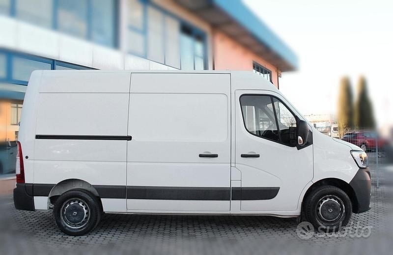 Usata Renault Master 150 CV (110 kW) 2020 Bianco Berlina