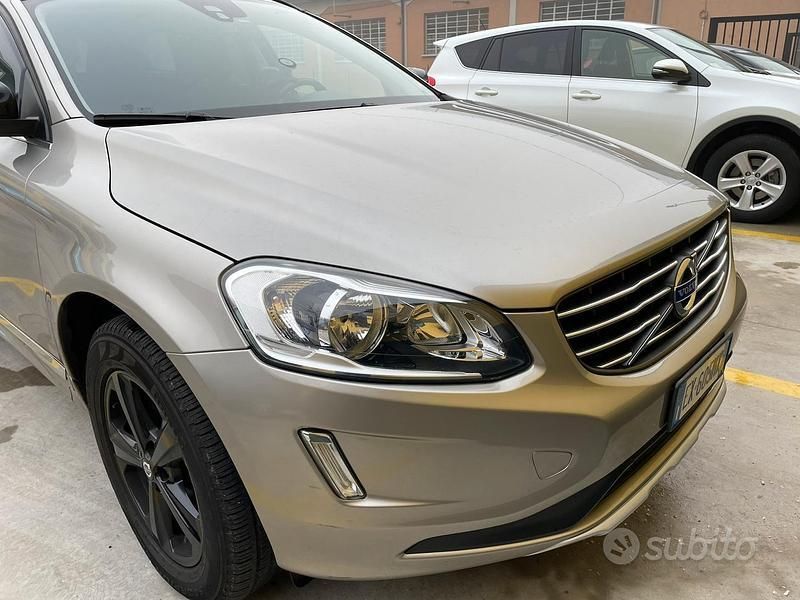 Usata Volvo XC60 203 CV (149 kW) 2014 Giallo SUV