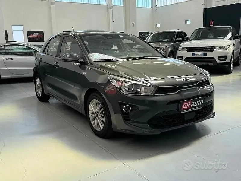 Usata Kia Rio Style 84 CV (61 kW) 2021 Other Berlina