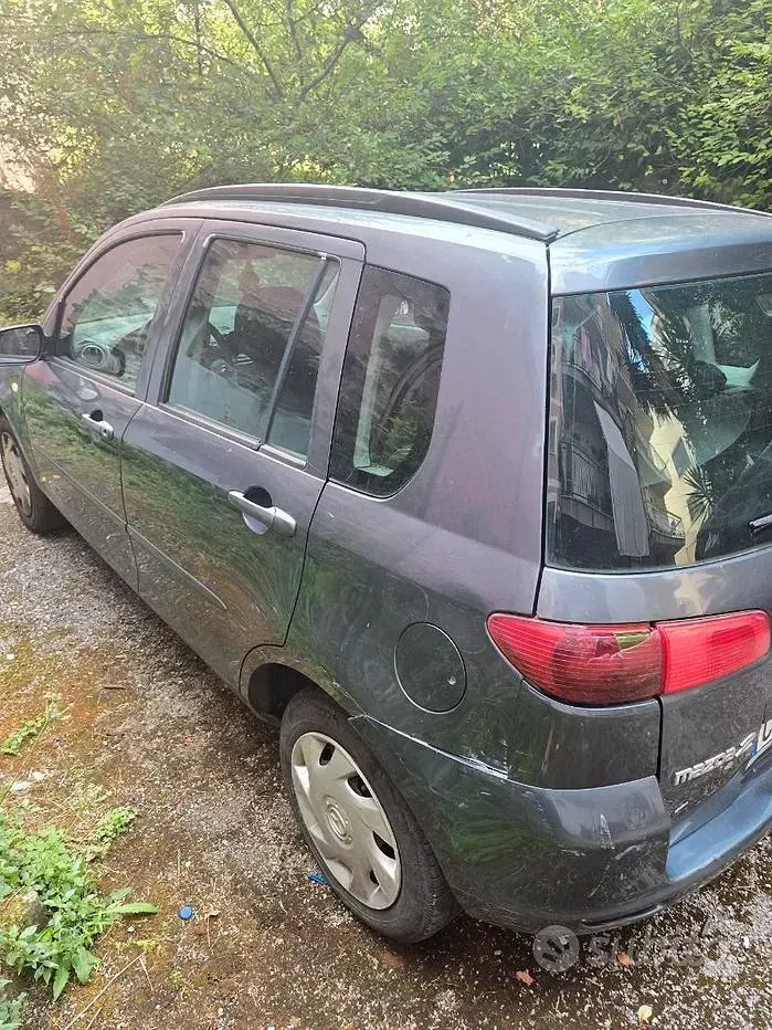 Usata Mazda 2 75 CV (55 kW) 2004 Utilitaria