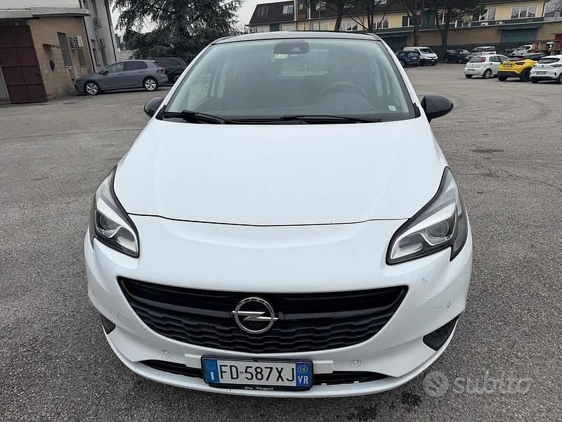 Usata Opel Corsa 90 CV (66 kW) 2016 Bianco Utilitaria