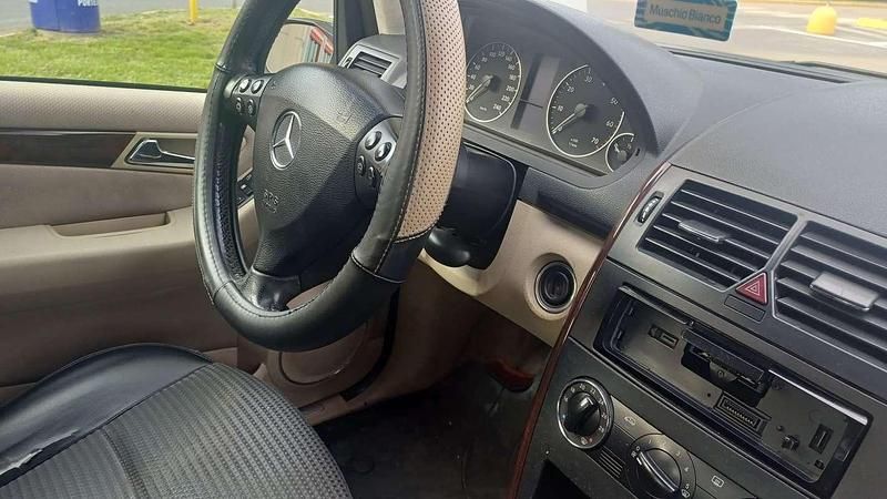 Usata Mercedes A170 Classic 116 CV (85 kW) 2006 Berlina