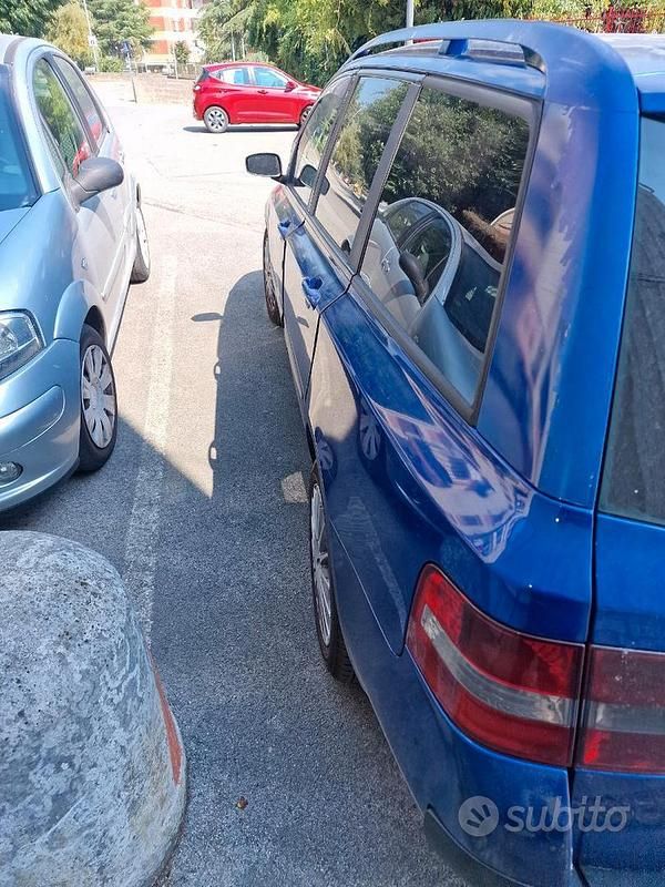 Usata Fiat Stilo 120 CV (88 kW) 2007 Blu Station wagon
