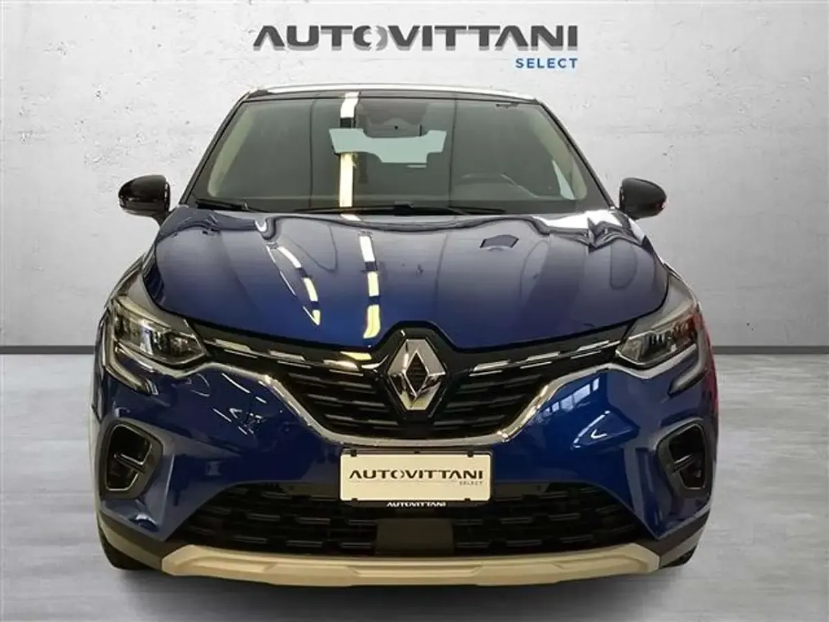 Usata Renault Captur Intens 101 CV (74 kW) 2023 Blu scuro SUV