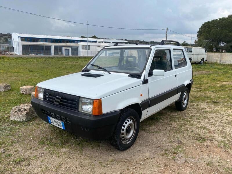 Usato 2003 Fiat Panda 1.1 Benzin 54 CV (2.500 €)