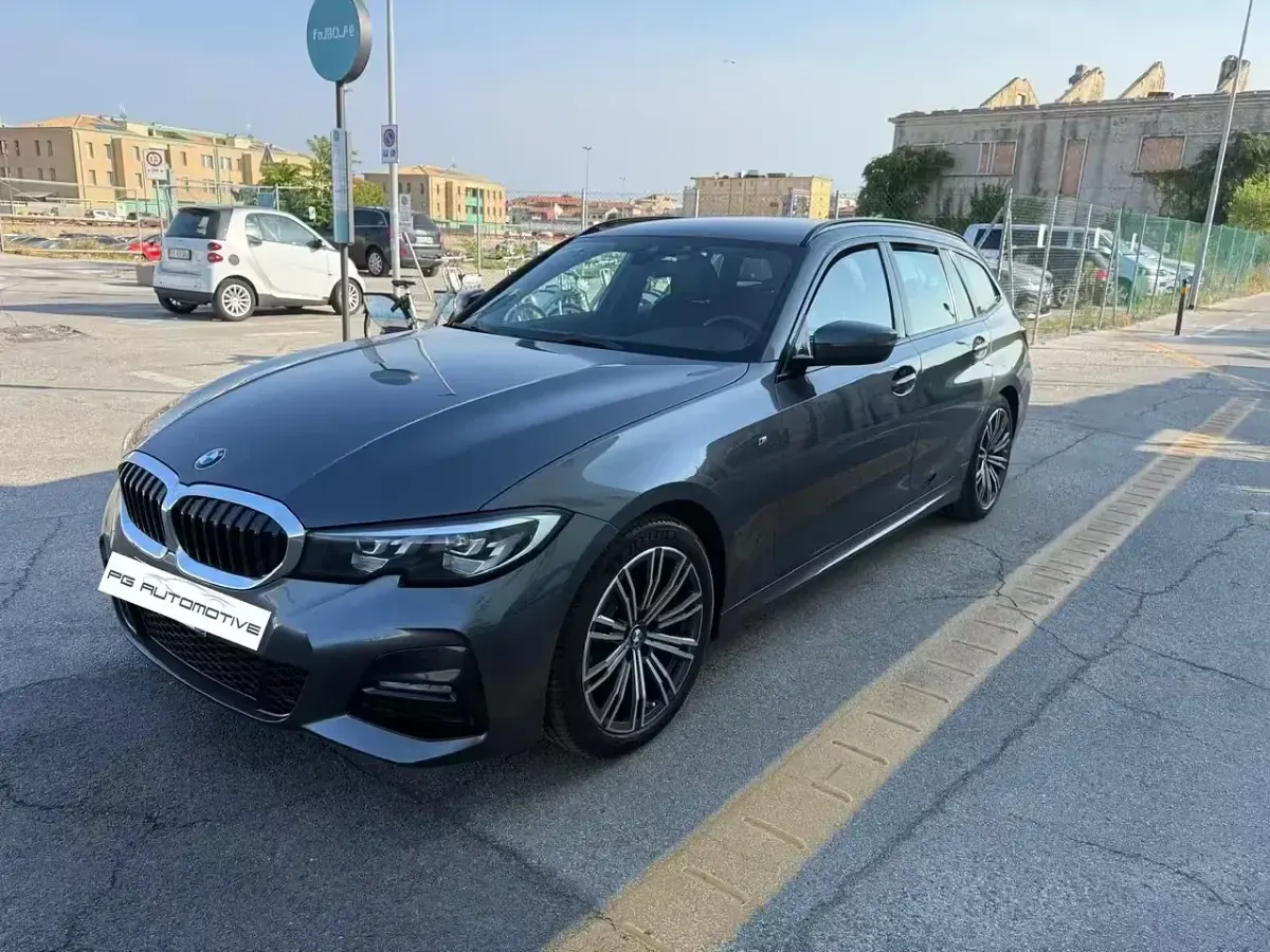Usata BMW 320 M Sport 190 CV (139 kW) 2021 Grigio Station wagon