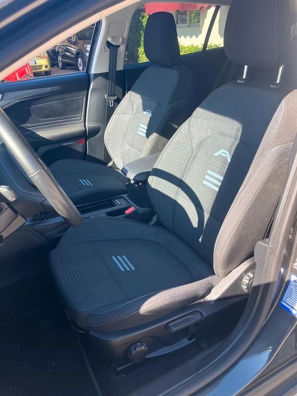 Begagnad Ford Focus Active X 125 HK (91 kW) 2023 Grå Kombi