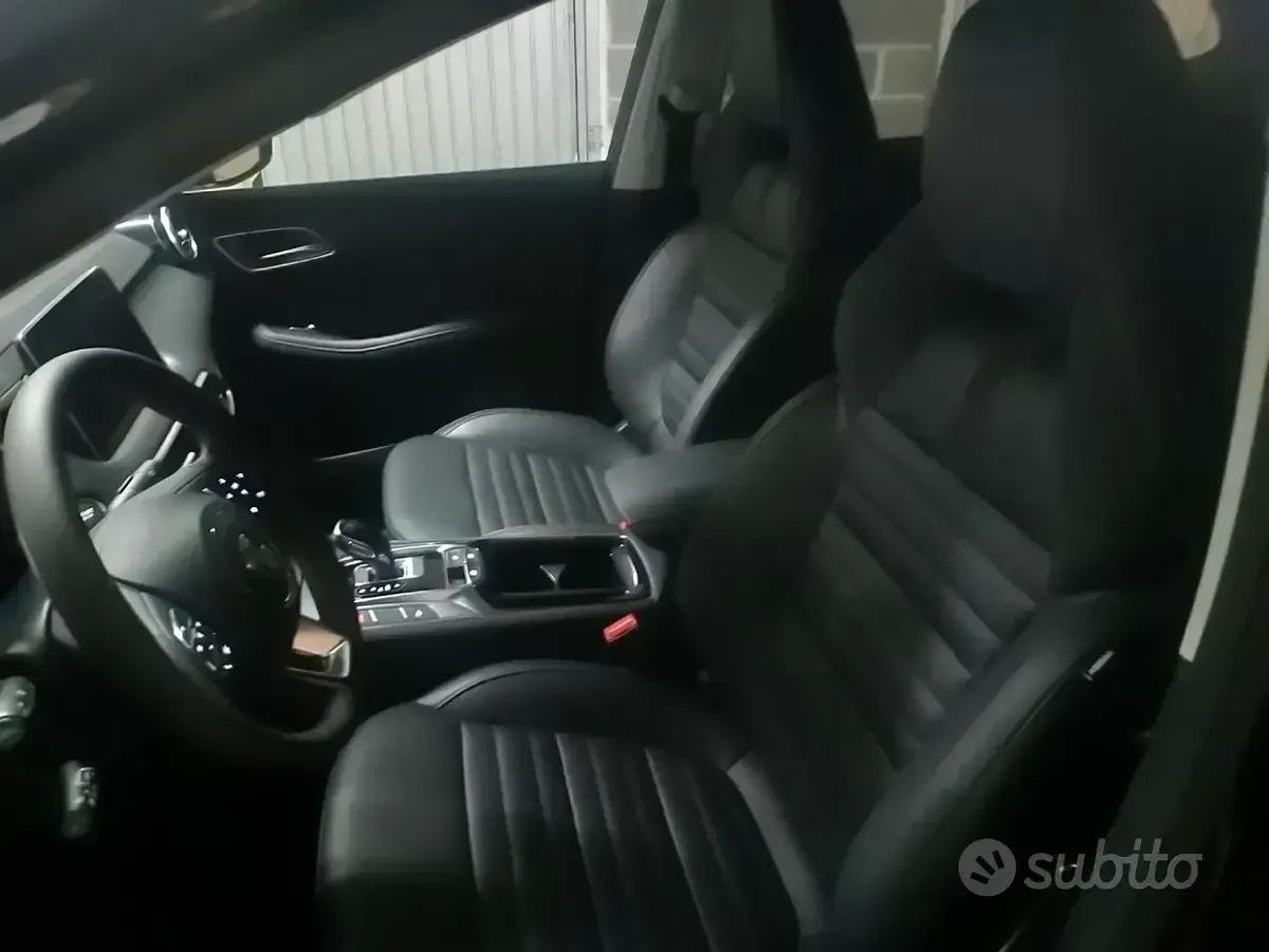 Usata MG HS Luxury 162 CV (119 kW) 2024 Nero SUV