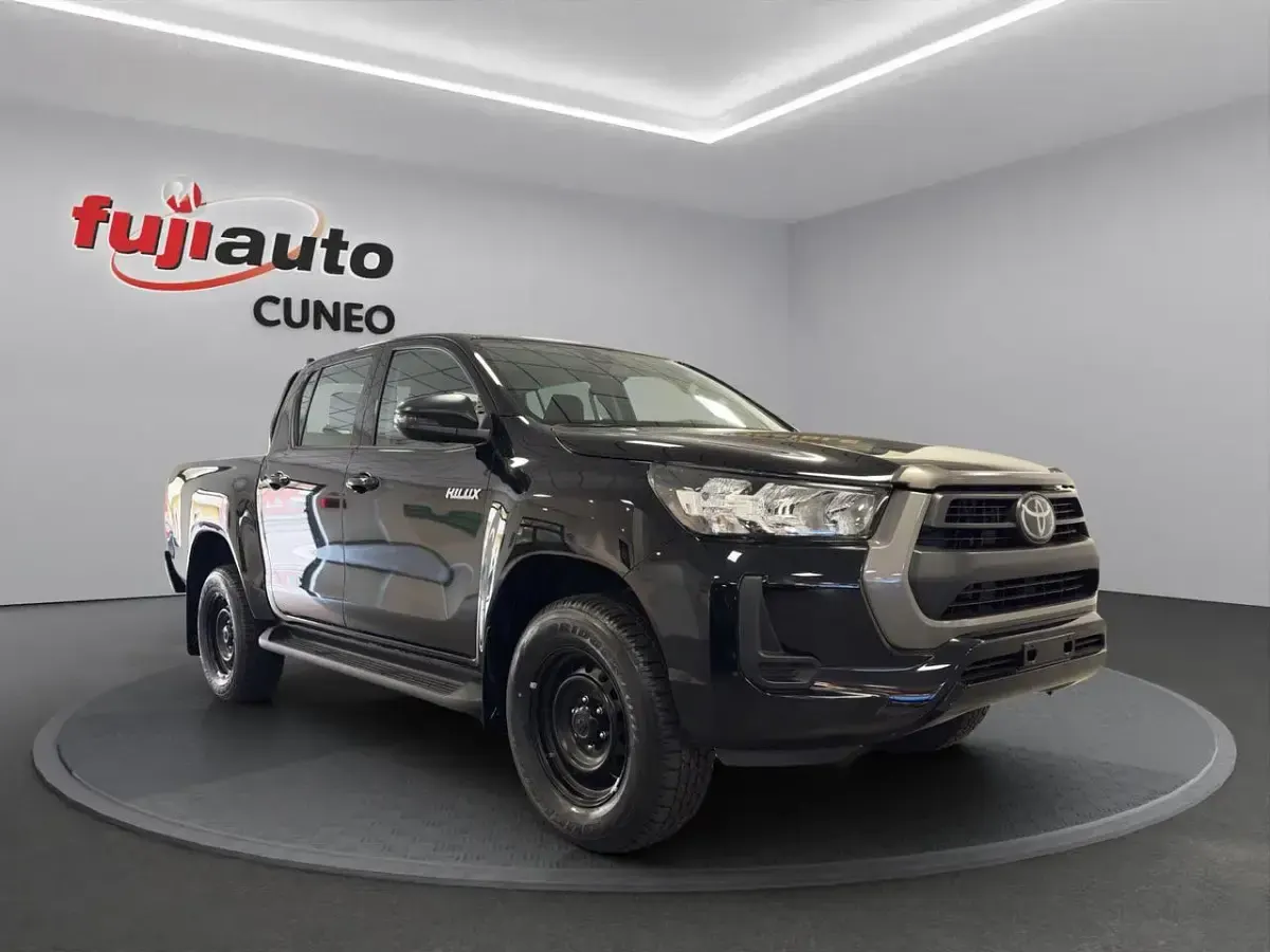 Nuova Toyota HiLux Comfort 150 CV (110 kW) 2026 Deep black met Pick-up