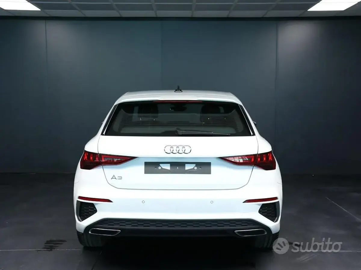Usata Audi A3 S-Line 116 CV (85 kW) 2023 Bianco Berlina