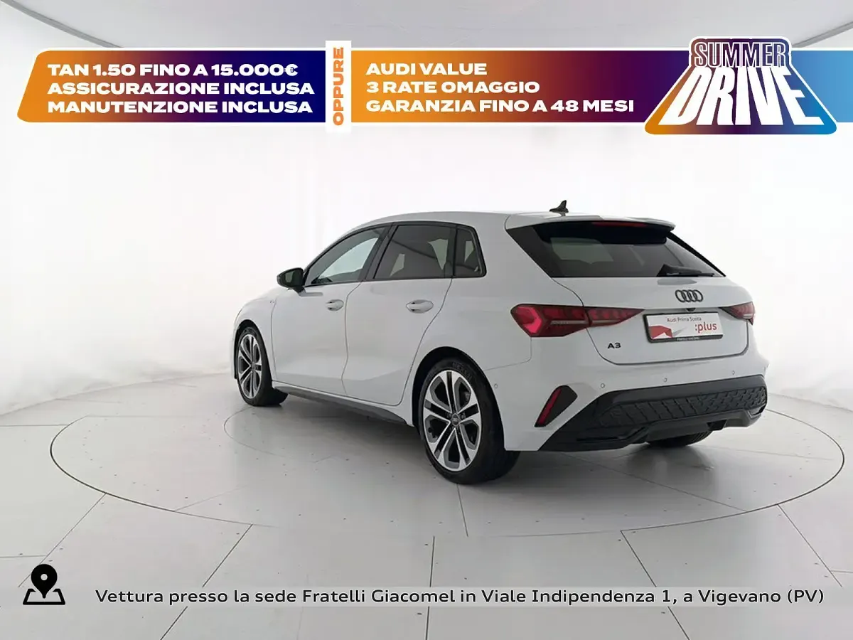 Usata Audi A3 S-Line 150 CV (110 kW) 2025 Bianco ghiacciaio metallizzato Berlina