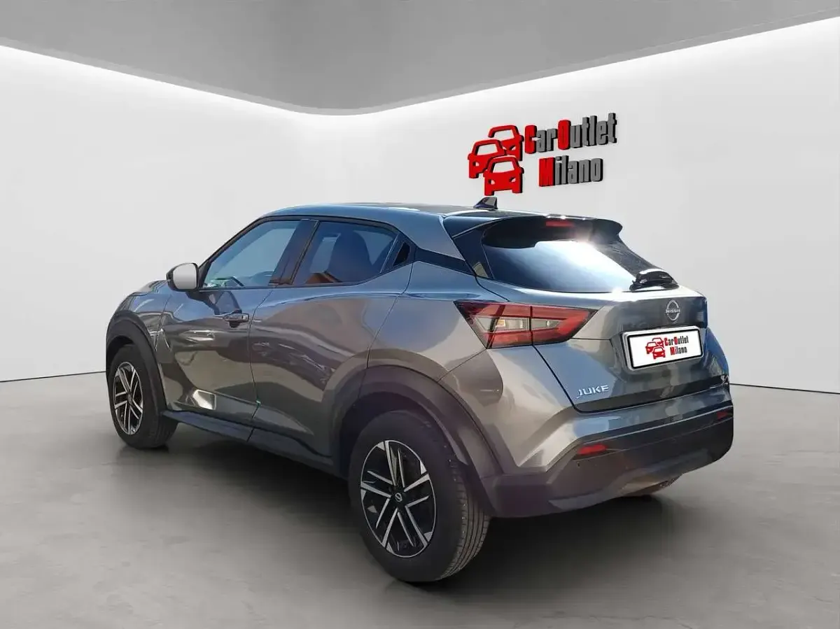 Usata Nissan Juke N-Connecta 114 CV (83 kW) 2025 Ceramic grey SUV