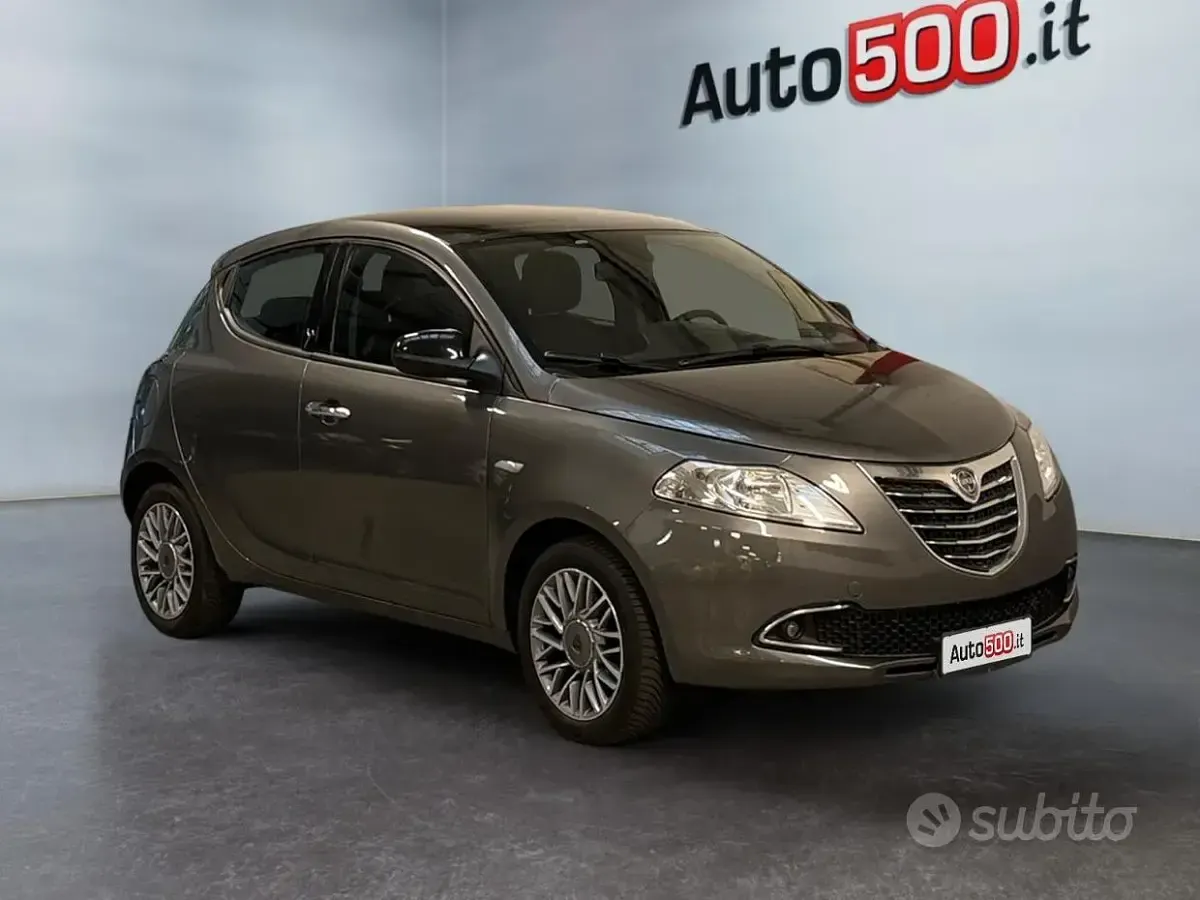 Usata Lancia Ypsilon S 69 CV (50 kW) 2011 Grigio Utilitaria