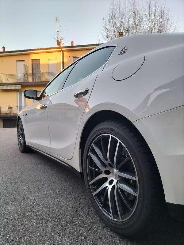 Usata Maserati Ghibli 250 CV (183 kW) 2017 Berlina
