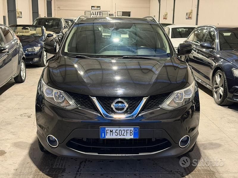 Usata Nissan Qashqai Tekna 131 CV (96 kW) 2017 Nero SUV