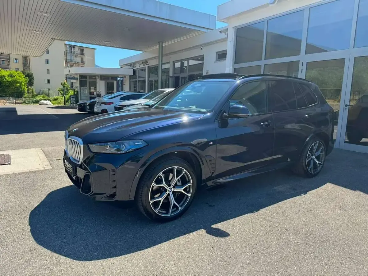 Usata BMW X5 M Sport 265 CV (194 kW) 2025 Blu/azzurro SUV